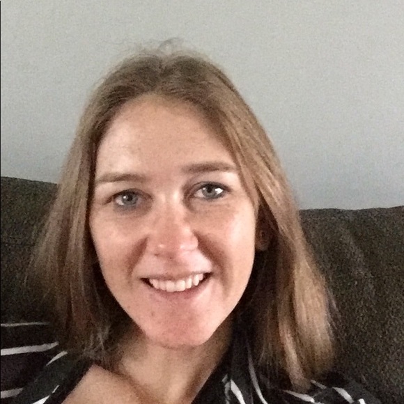 Meet your Posher, Gretchen - Picture 1 of 1